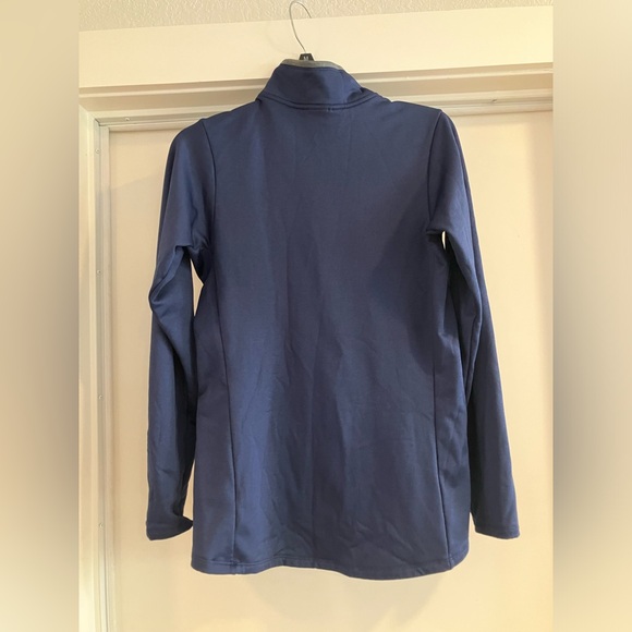 Patagonia, women’s R1 Daily zip-neck pullover, Navy blue, EUC - Picture 4 of 8